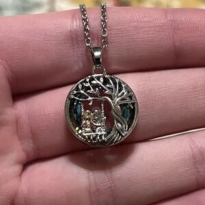 NWOT Tree of Life Pendent Necklace